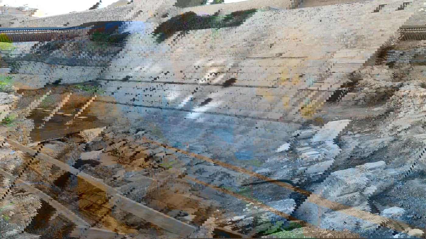 הרחבה הרפורמית הבוקר, ריקה