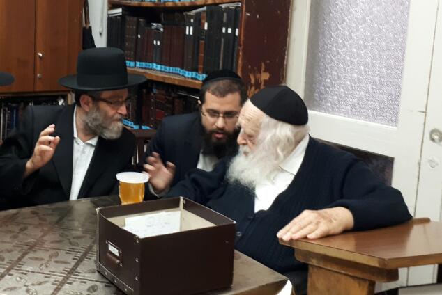 דיונים נמרצים בבתי גדולי הדור לקראת הצבעת חוק הגיוס