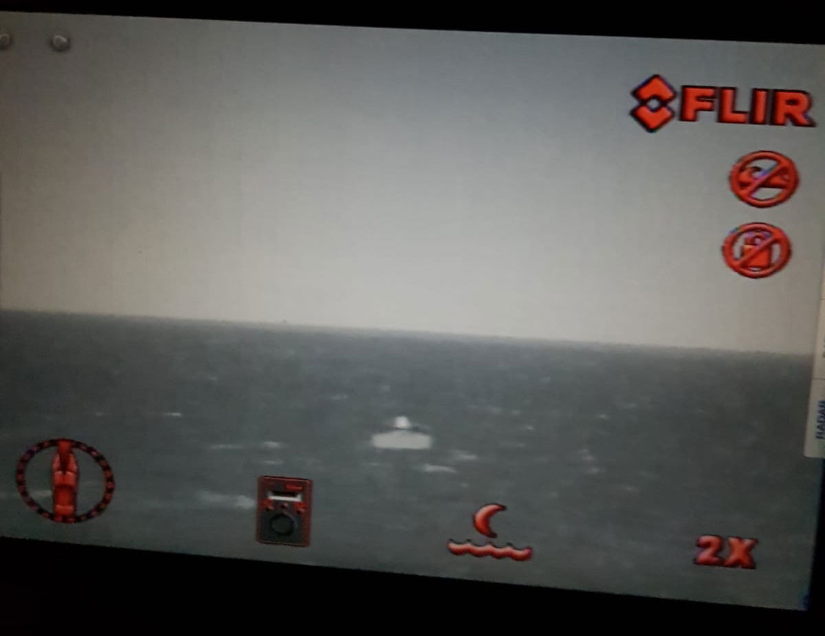 צפו: הדייג חולץ במרחק של כ-2 ק"מ מקו החוף