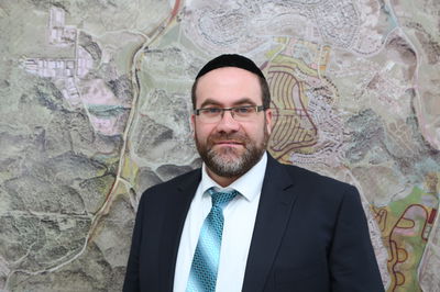 באישור בית המשפט: משה מונטג יחזור לעירייה