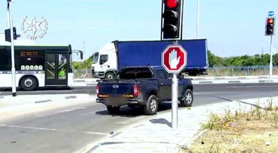 תיעוד המשטרה: נהגים חוצים ברמזור אדום