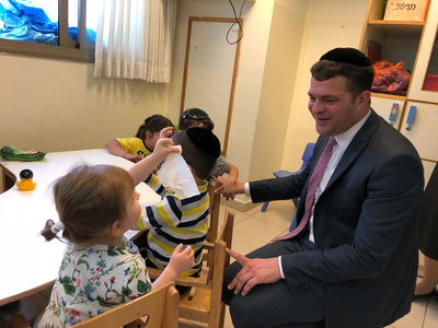 חבר המועצה בסולם.