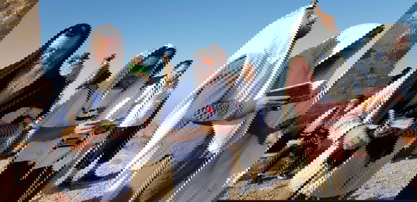 תיעוד: חרדים מחופשים לערבים בלב ירדן