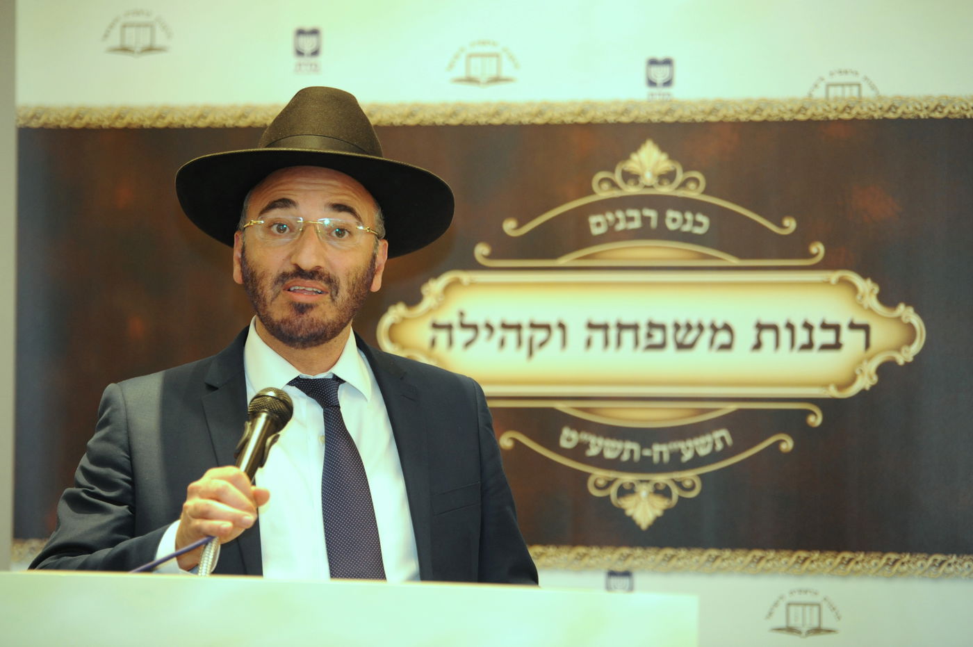 הרבנים: "במצב חירום לא סופרים את הרב"