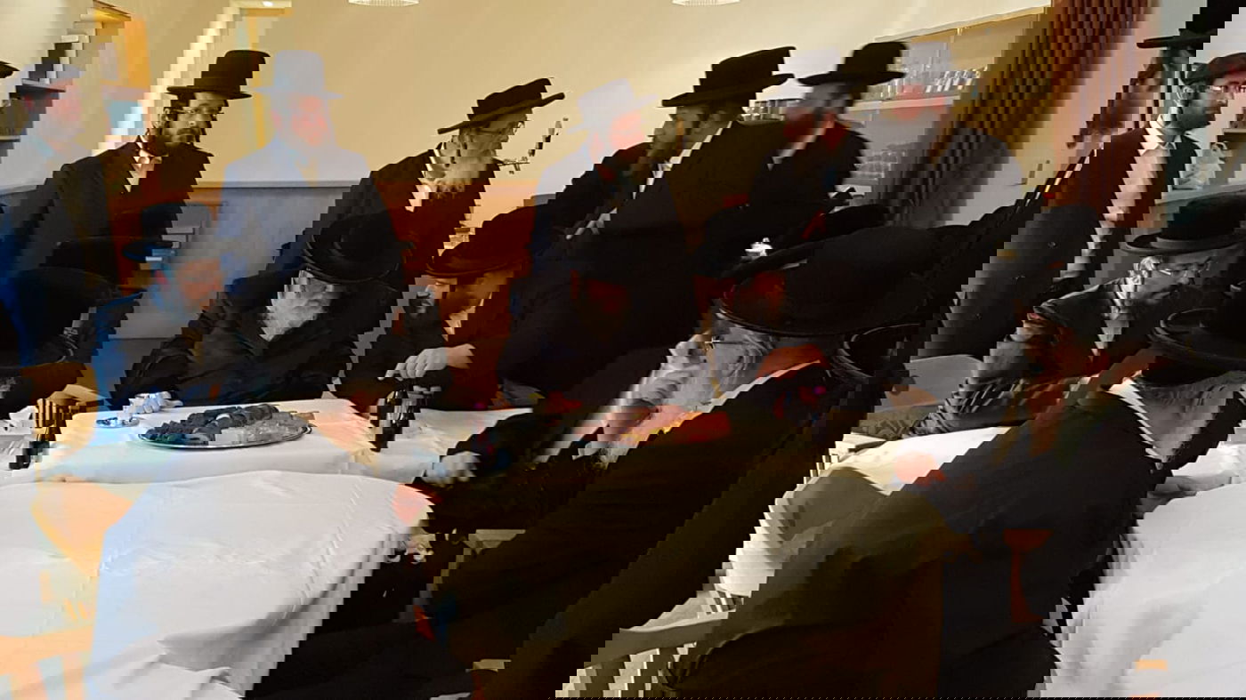 כך נופש האדמו"ר מתולדות אברהם יצחק בעיירה דאבוס בשוויץ • צפו