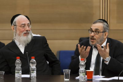 אשר ואייכלר