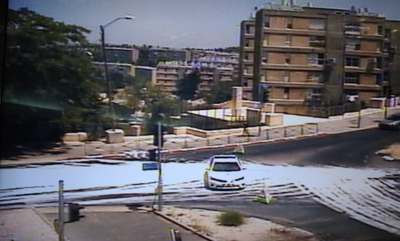 צבע רב נשפך ממשאית בצומת ה'מפלצת'