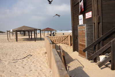 חוף זיקים אתמול, ריק, בשל המתח בדרום