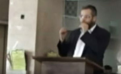 "'מירפלד' קיבלה ספרדים, אבל אל תציין בכתבה; זה יזיק לי"