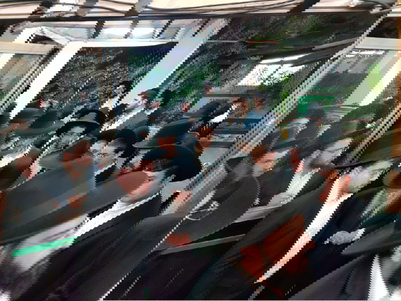 מרן הגר"ח קנייבסקי לבני הישיבות: אל תלכו למקום סכנה