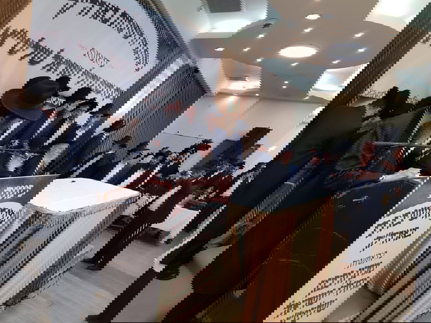 מרן הגר"ח קנייבסקי לבני הישיבות: אל תלכו למקום סכנה