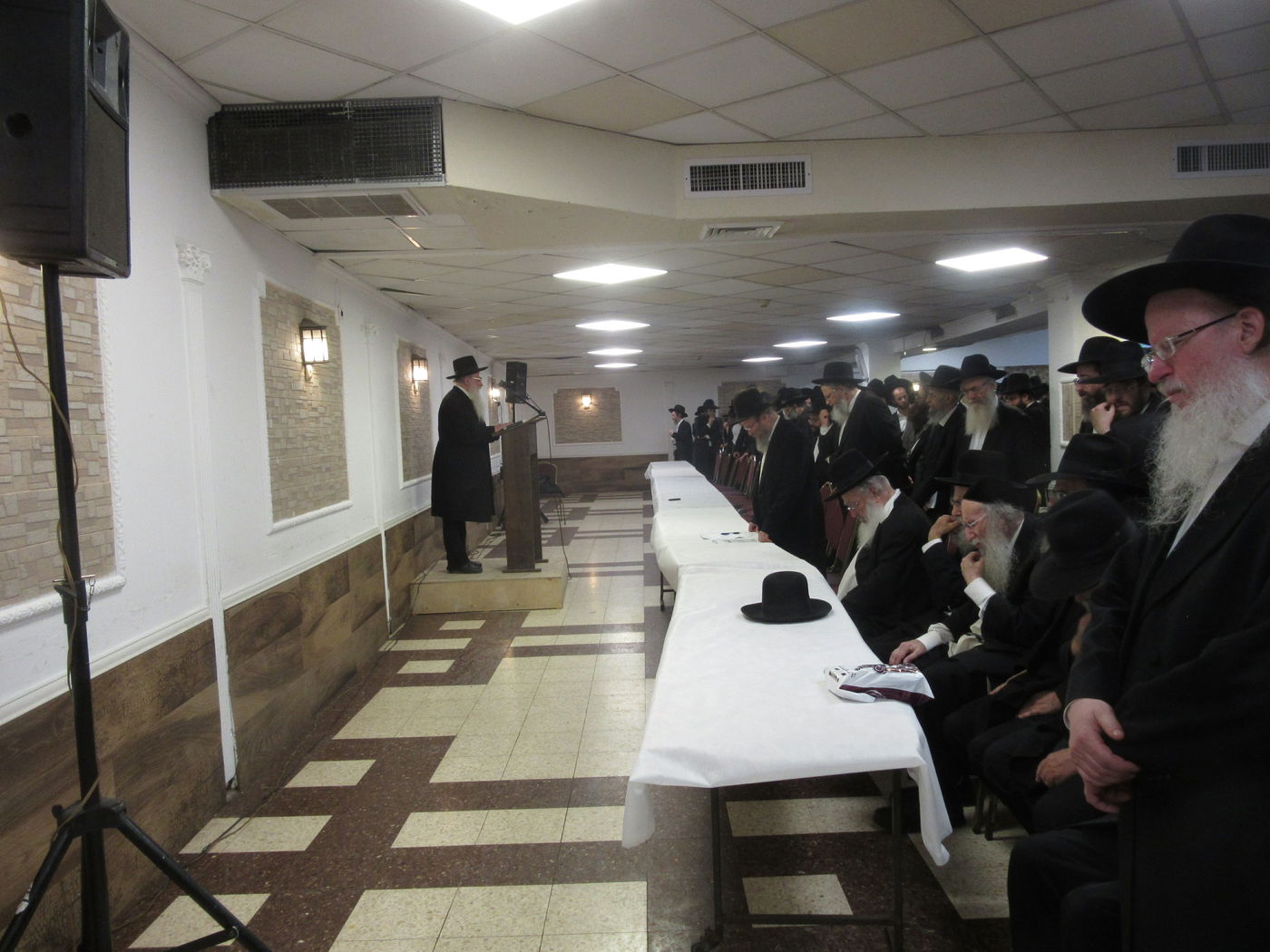 הרב קלמנוביץ: "בדו מצווה חדשה לקרב את מחללי השבת"