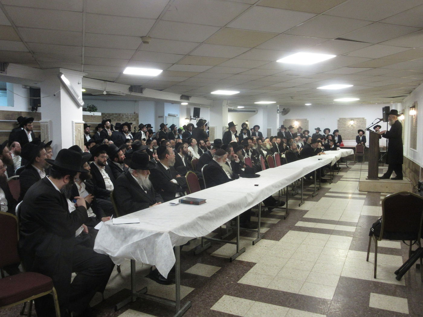 הרב קלמנוביץ: "בדו מצווה חדשה לקרב את מחללי השבת"