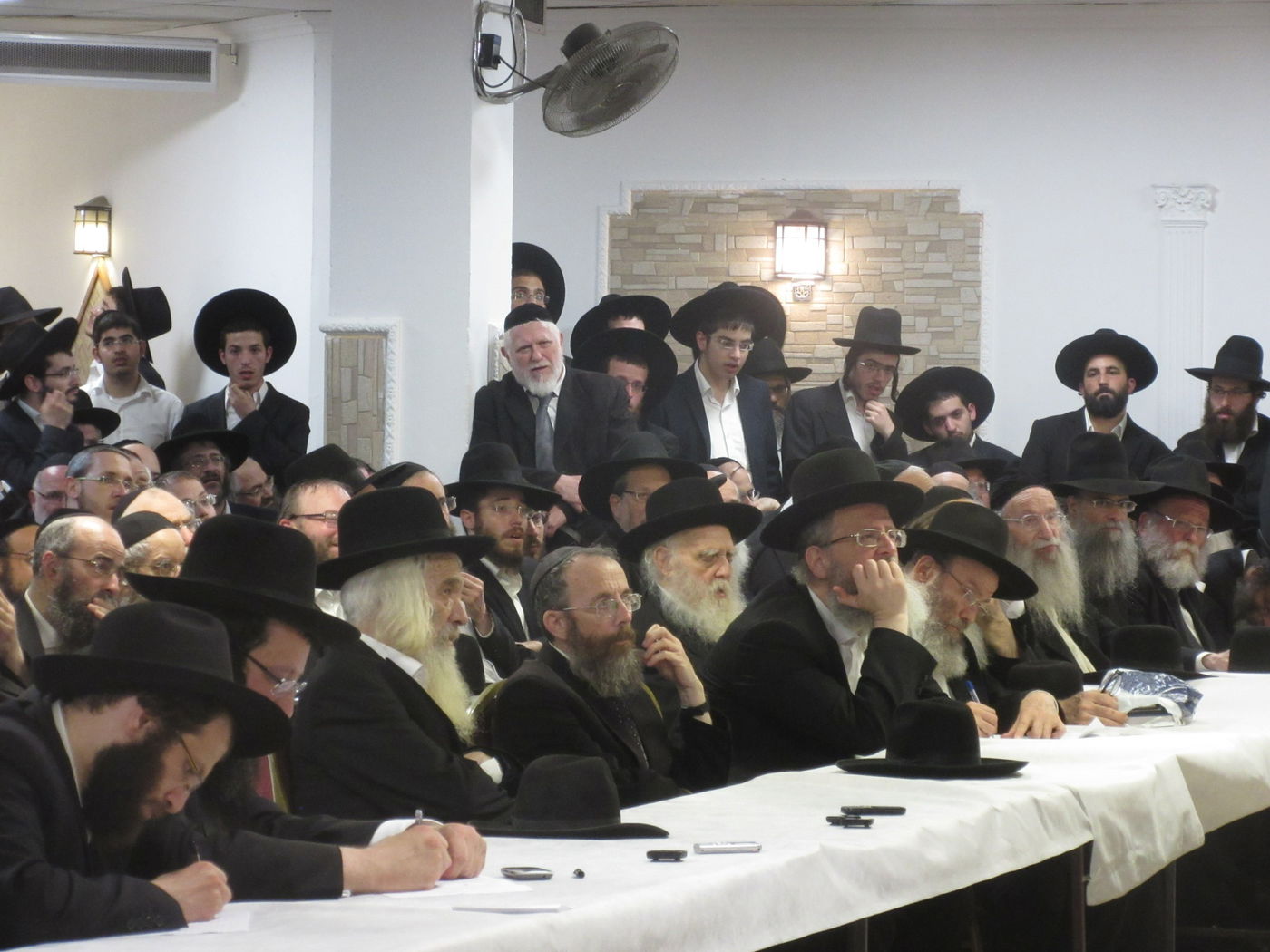 הרב קלמנוביץ: "בדו מצווה חדשה לקרב את מחללי השבת"