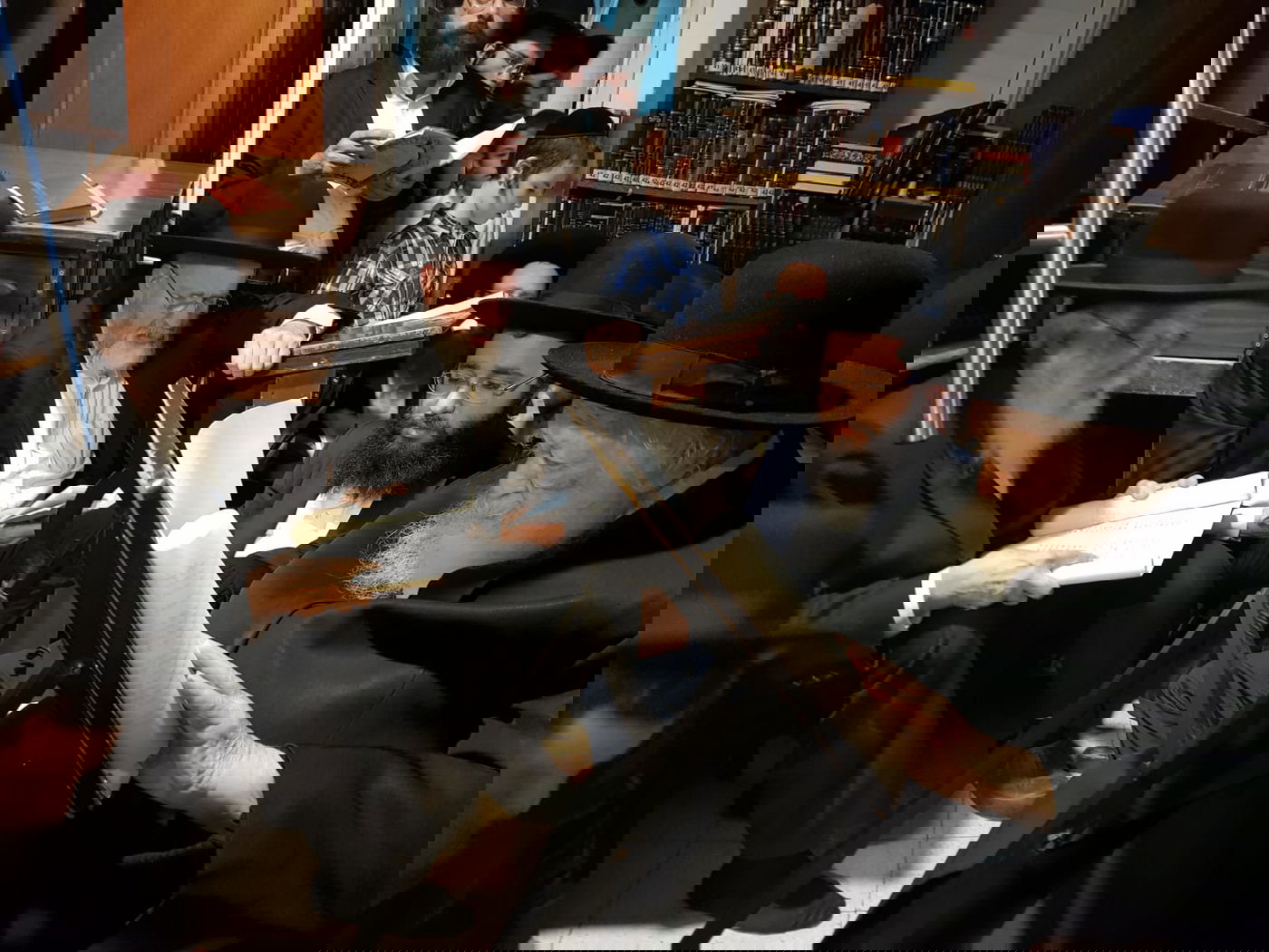 צפו: מרן שר התורה הגר"ח קנייבסקי מקונן  על חורבן הבית