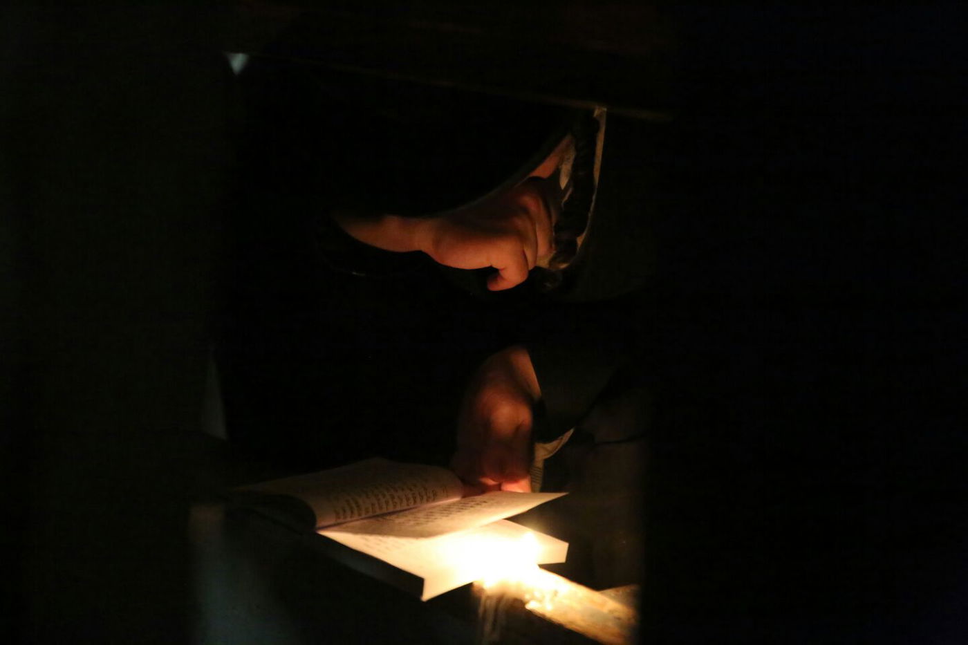 דַּרְכֵי צִיּוֹן אֲבֵלוֹת • הבכי על החורבן במאה שערים