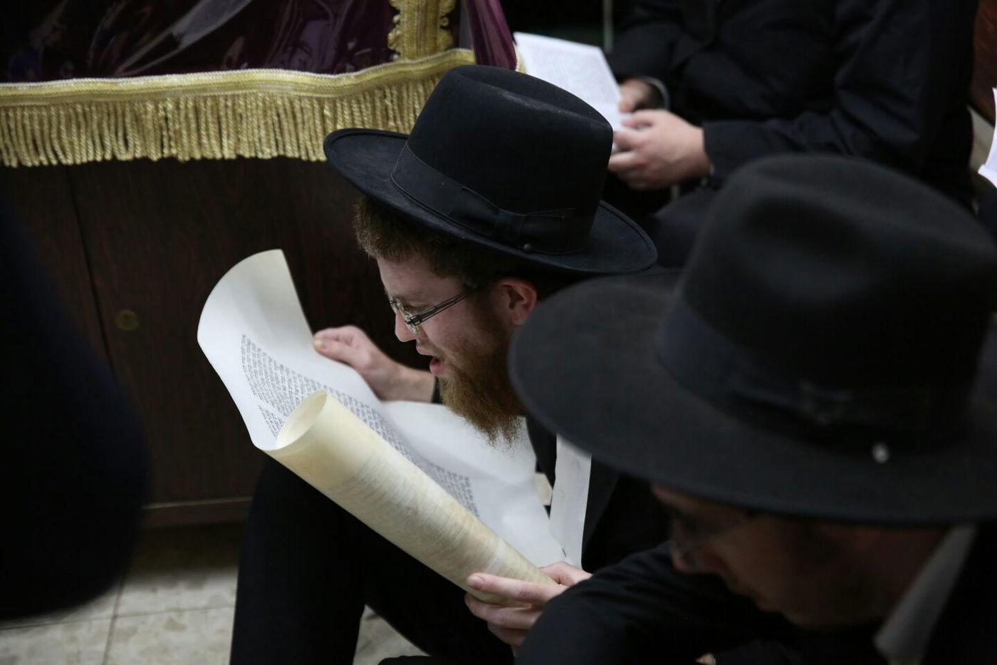 דַּרְכֵי צִיּוֹן אֲבֵלוֹת • הבכי על החורבן במאה שערים