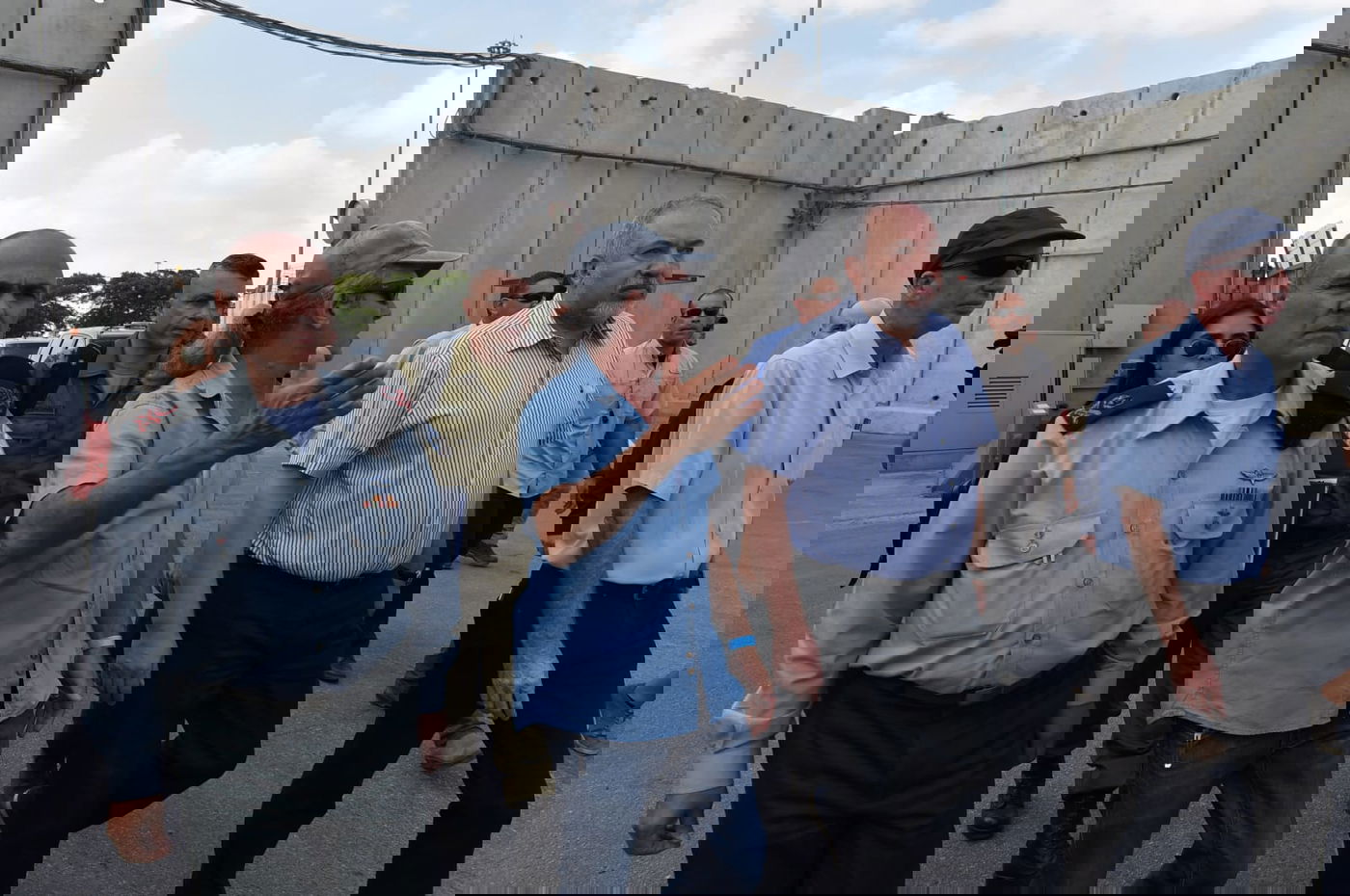 ליברמן: אם השקט יימשך, מעבר כרם שלום ייפתח