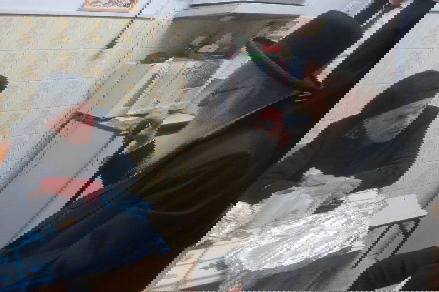 מחותנה הגרב"ד פוברסקי בביקור אצל הרבנית דיסקין