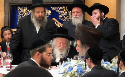 על שולחן בר המצווה: האדמו"ר מגור והנגיד שפירא