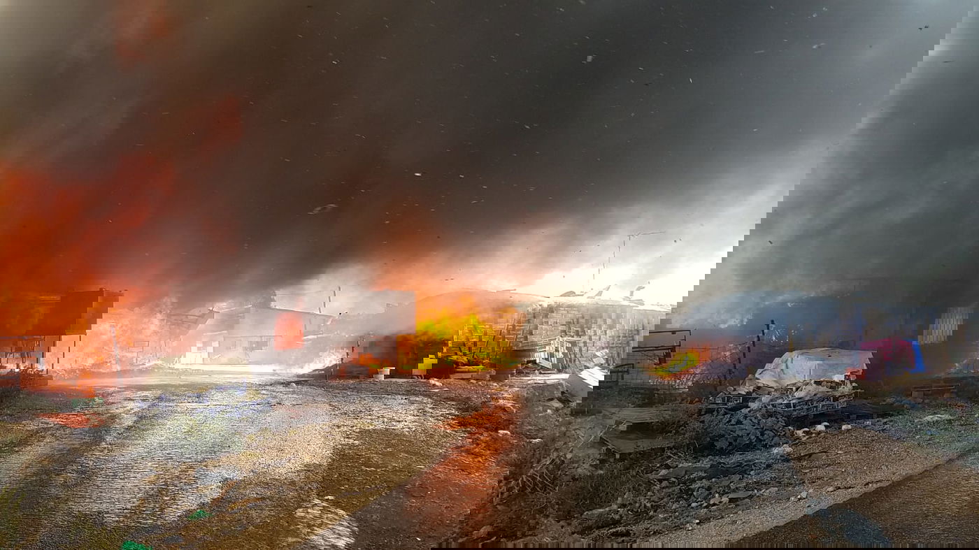 "קרינת חום אדירה": דליקת ענק סמוך לגבעת זאב