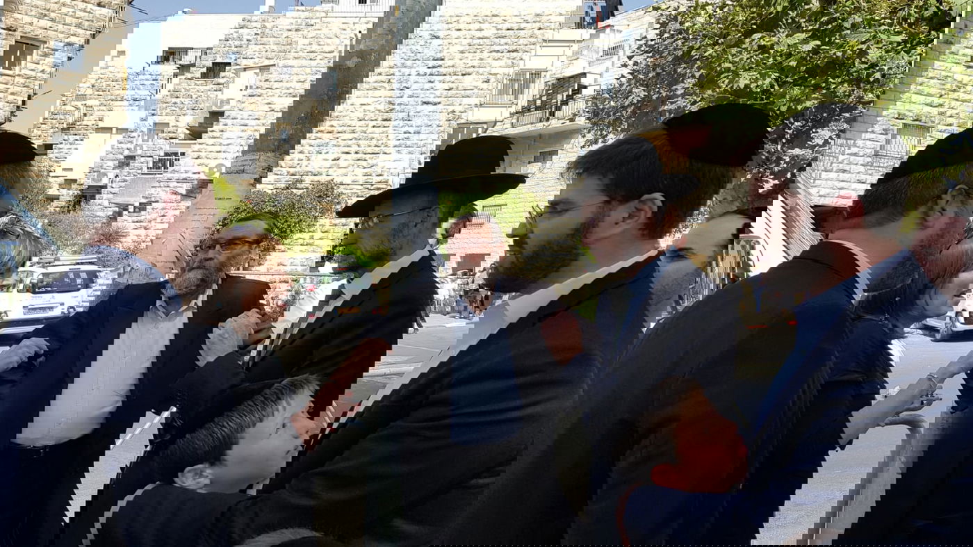 גפני מותח ביקורת: "היום כל אחד דואג לעצמו" • צפו