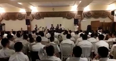 זלמן שטוב סחף את תלמידי "בית מתתיהו" • צפו