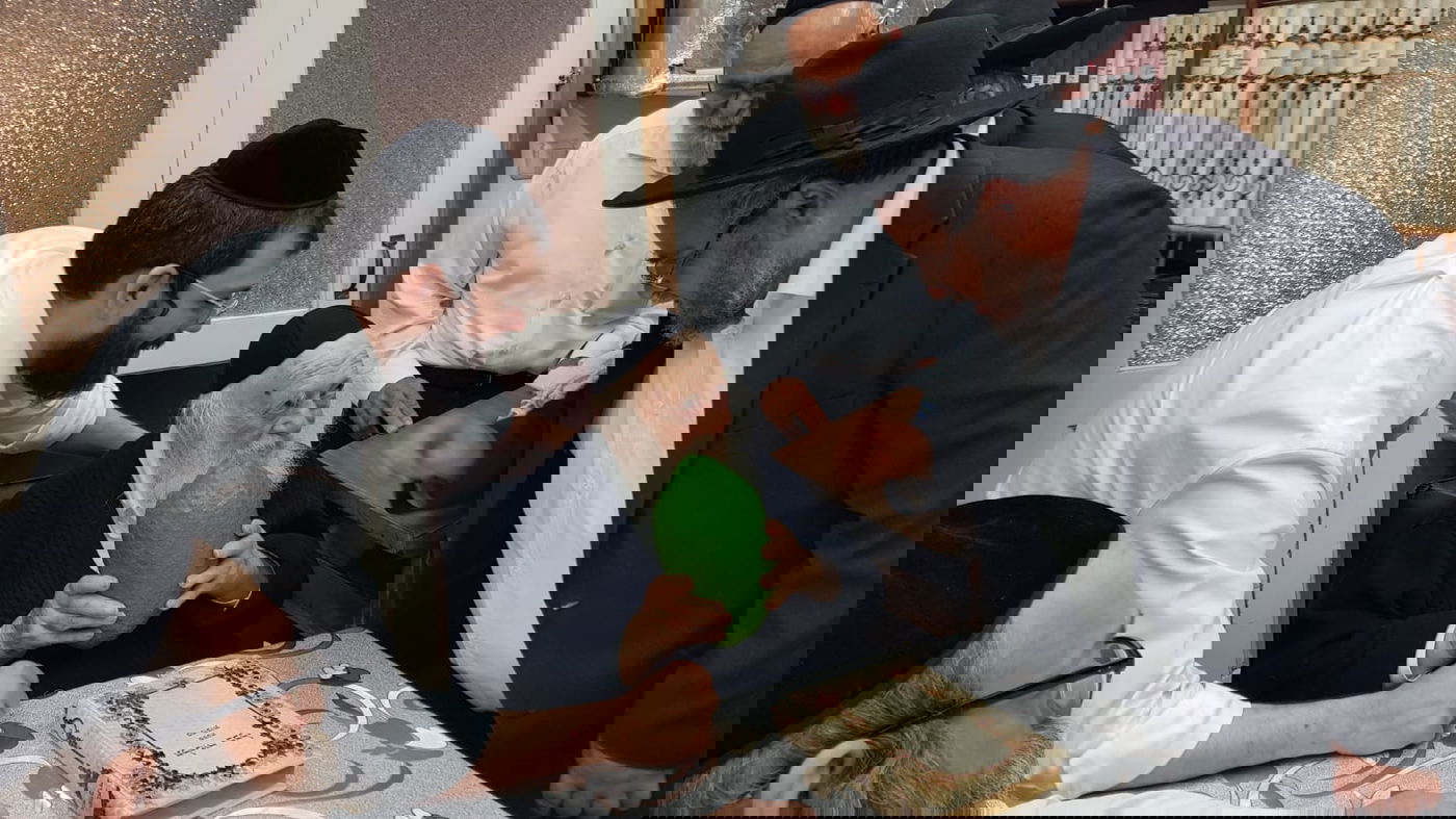 מתנה למרן לקראת ט"ו באב: אתרוג תימני ענק