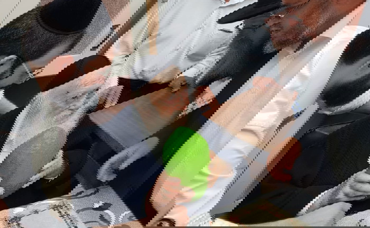 מתנה למרן לקראת ט"ו באב: אתרוג תימני ענק