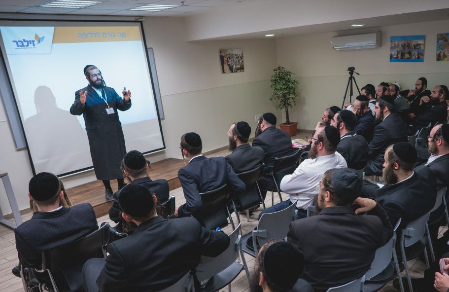 הקורס שיקח אתכם לתוך עולם המכירות.