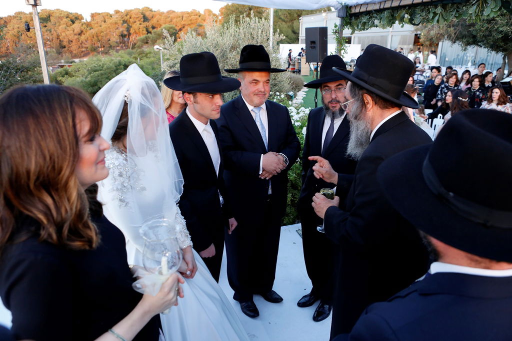 מנכ"ל המקומות הקדושים חיתן כולם הגיעו לברך • צפו