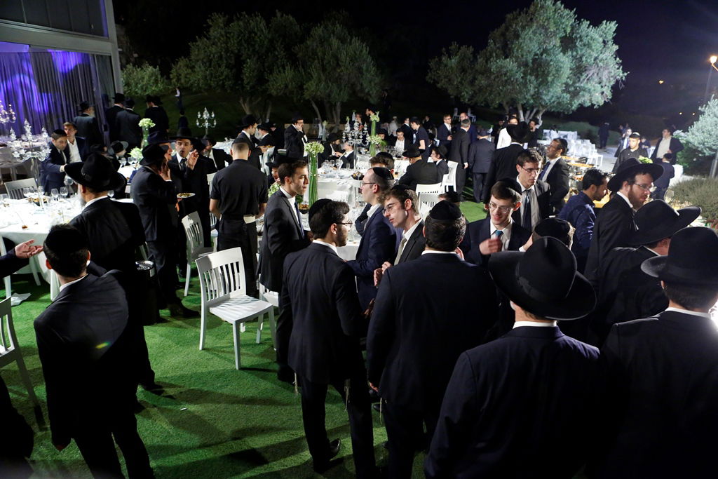 מנכ"ל המקומות הקדושים חיתן כולם הגיעו לברך • צפו