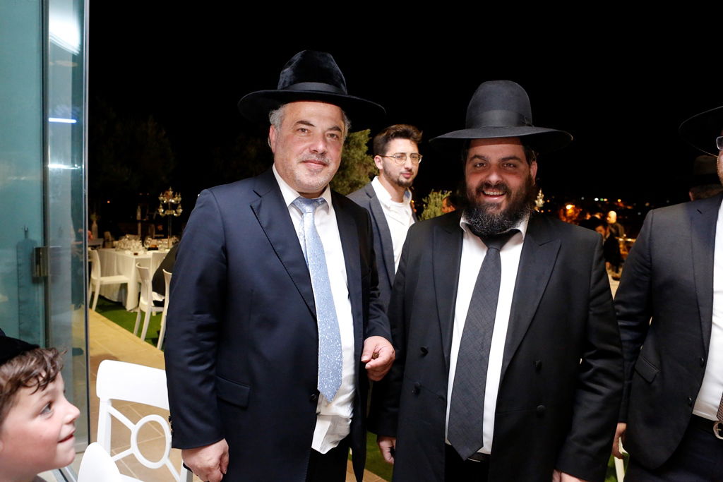 מנכ"ל המקומות הקדושים חיתן כולם הגיעו לברך • צפו