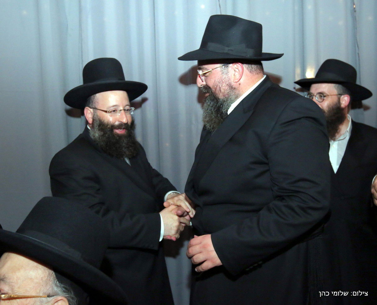 יוסי אליטוב חיתן וכולם התייצבו לברך •  צפו