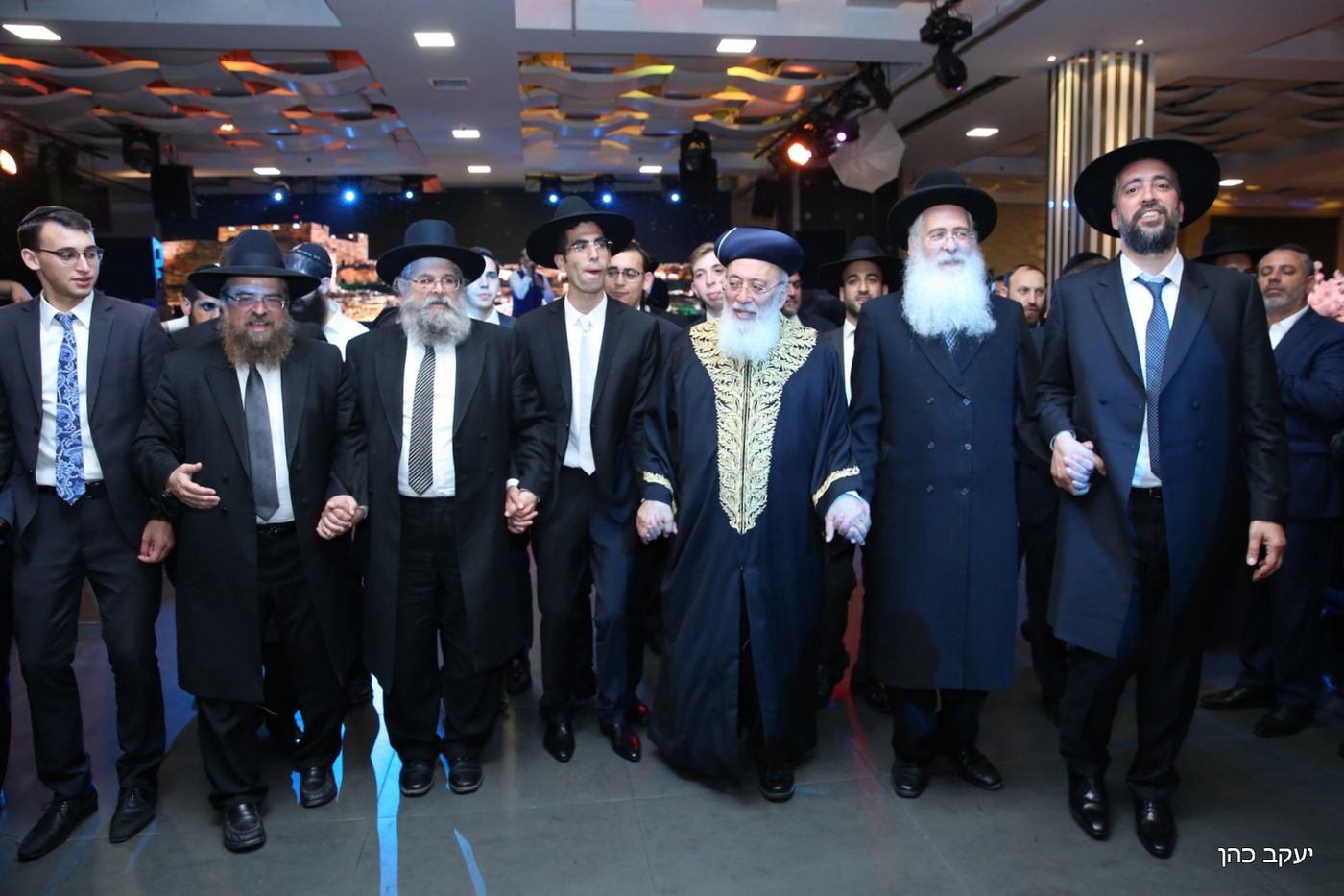 גלריה: חתונת נכד הראשון לציון הגר"ש עמאר