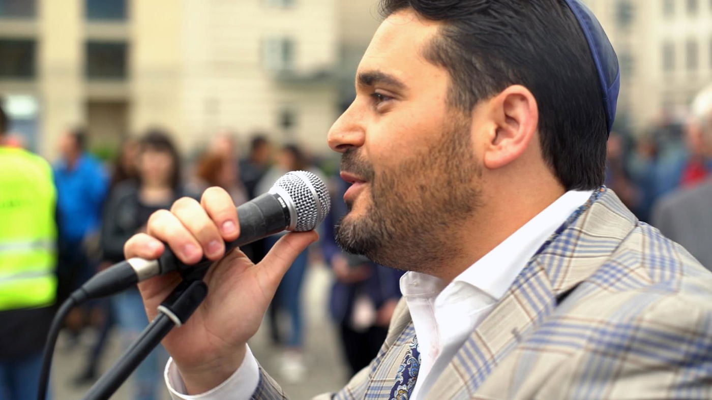 חסידיסטוק, פרק 2: גד אלבז נוצר לשיר • צפו