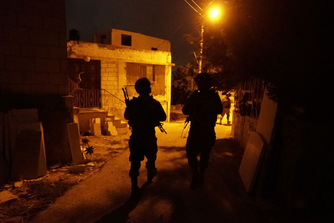 כוחות צה"ל פעלו בכפר של הרוצח • תיעוד