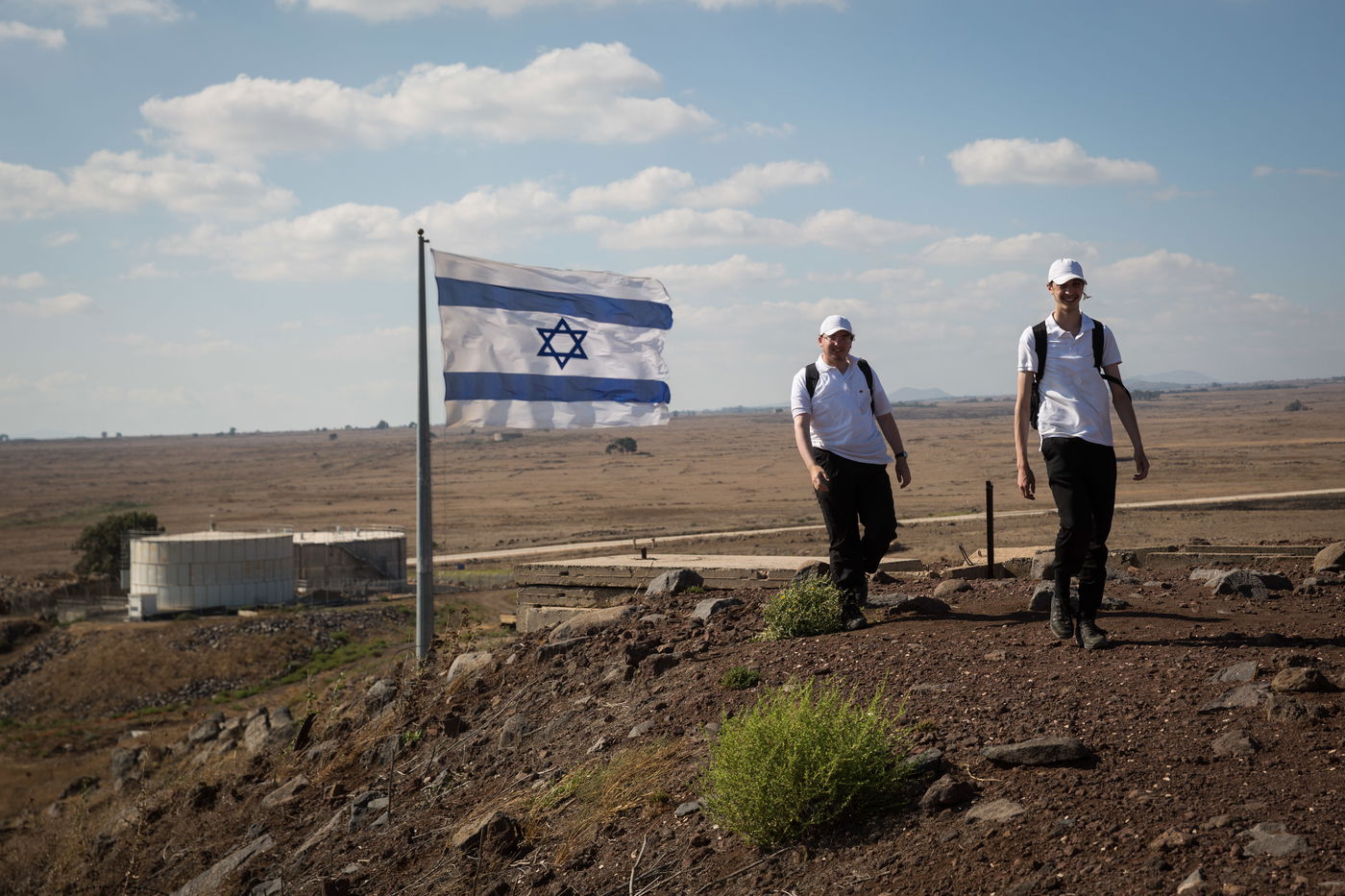 מנצלים את 'בין הזמנים' לצפות בקרבות אסד