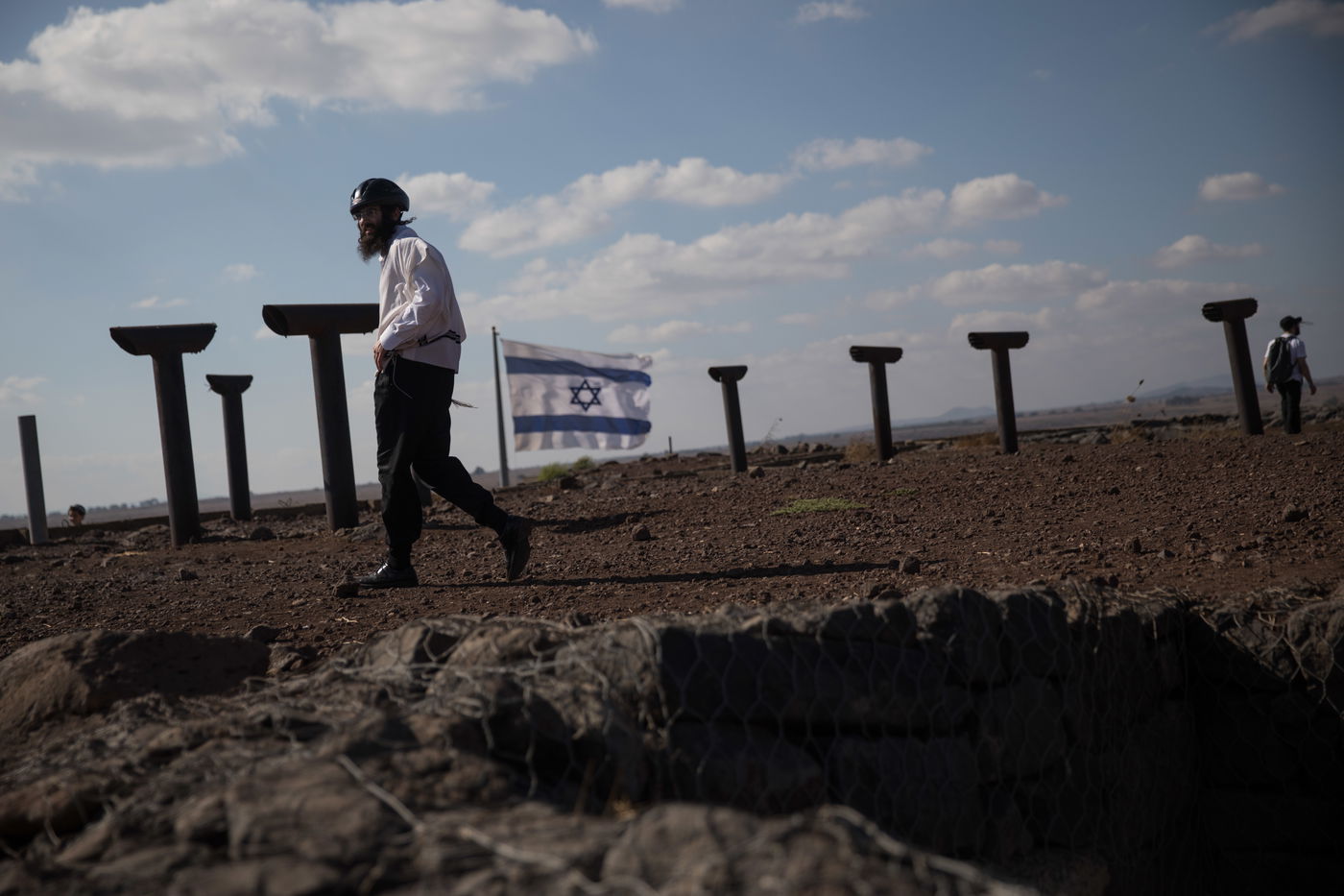 מנצלים את 'בין הזמנים' לצפות בקרבות אסד