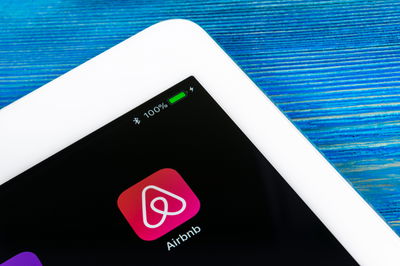 אפליקציית Airbnb