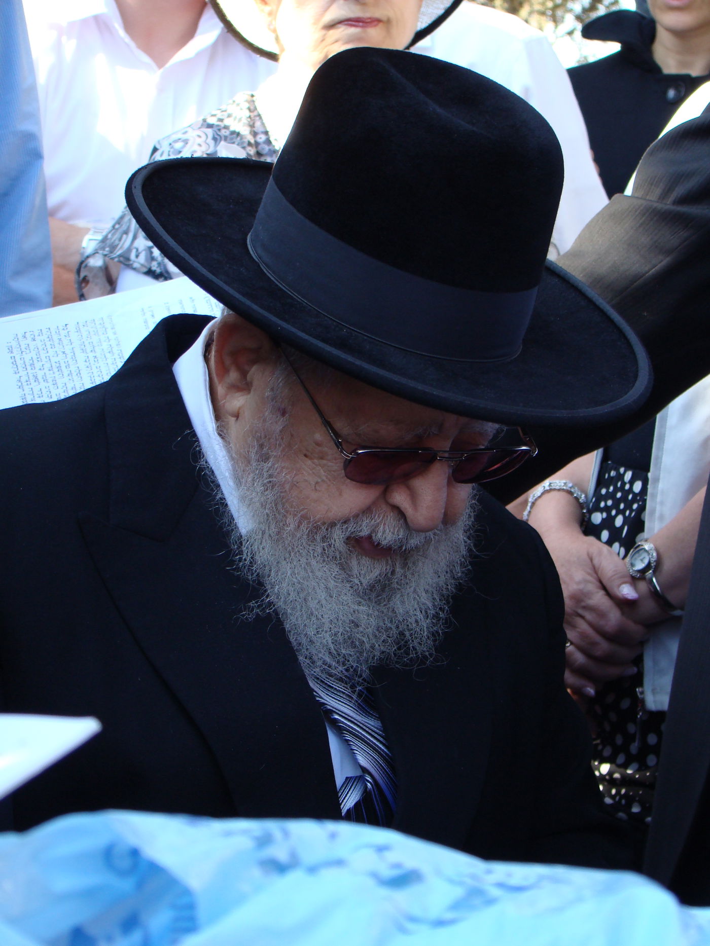 24 שנים לפטירתה: כשמרן זצ"ל עלה לקבר הרבנית