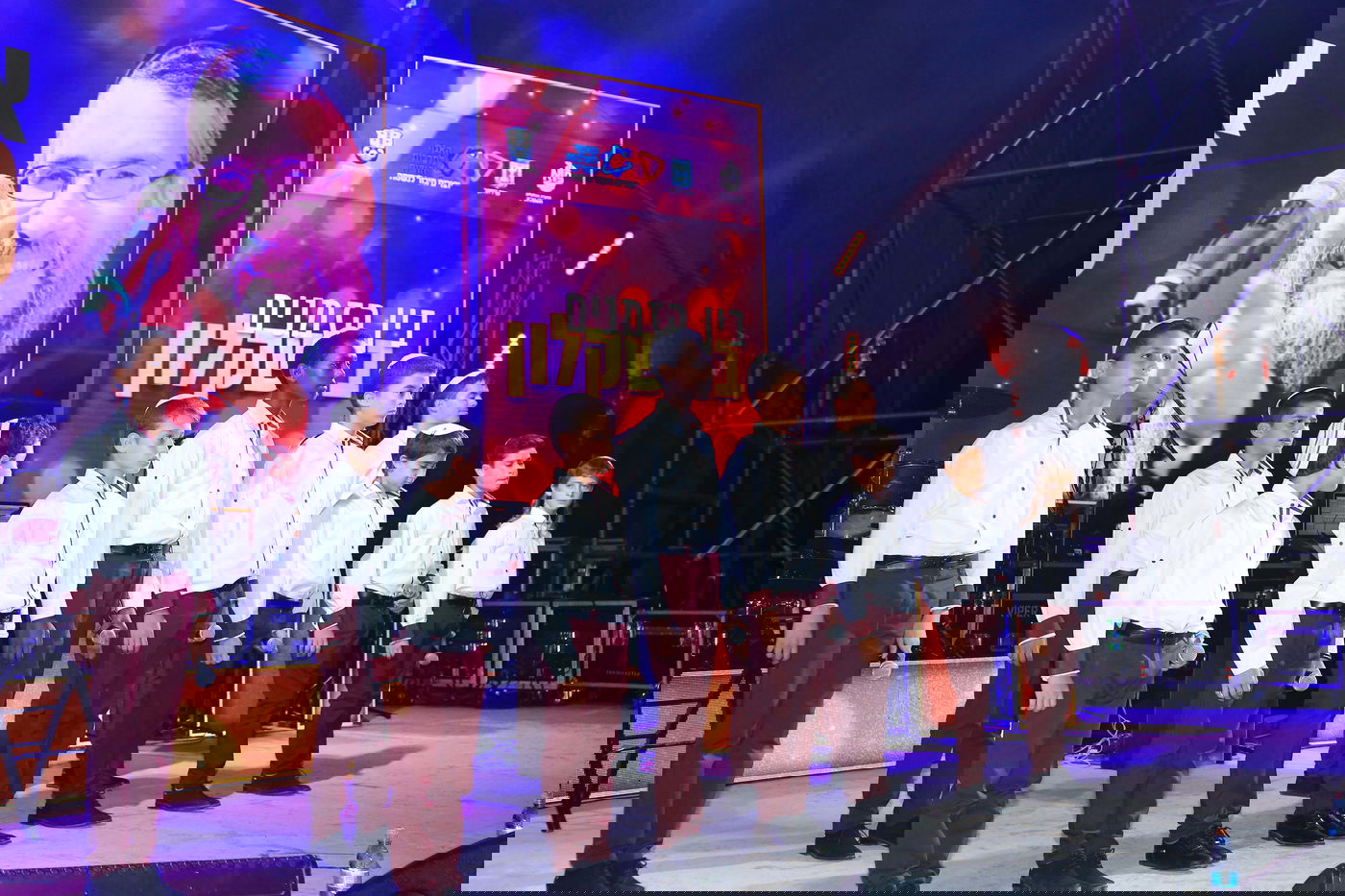 אברהם פריד שימח אלפים ביוזמת עירית אשקלון באמפי פארק