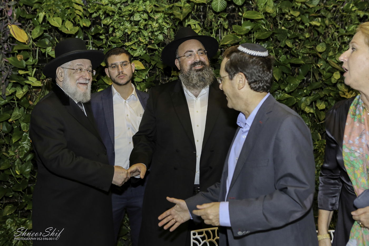 שבע ברכות לבן יוסי אליטוב בהשתתפות רבנים ושרים