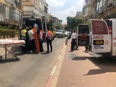 קשיש נפגע בתאונה בבני ברק: מצבו בינוני