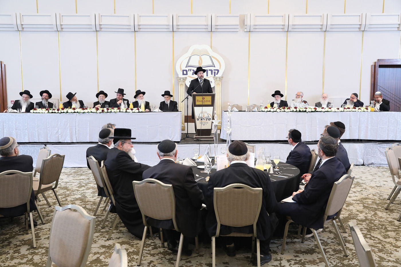 ראשי ישיבות מיר, 'מרכז', סלבודקה ו'הר המור' נפגשו • צפו