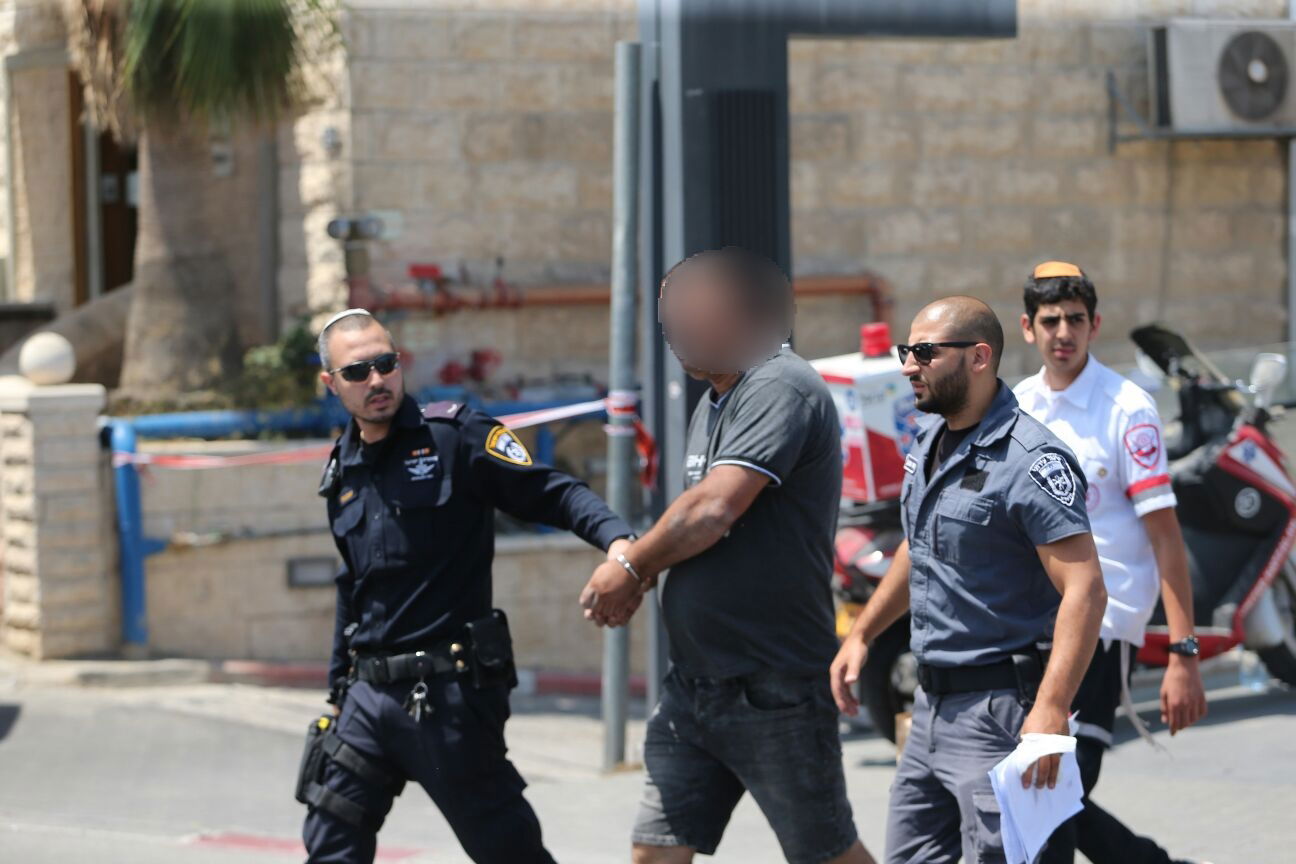 כוחות הימ"מ פשטו על השכונה החרדית גבעת שאול • צפו