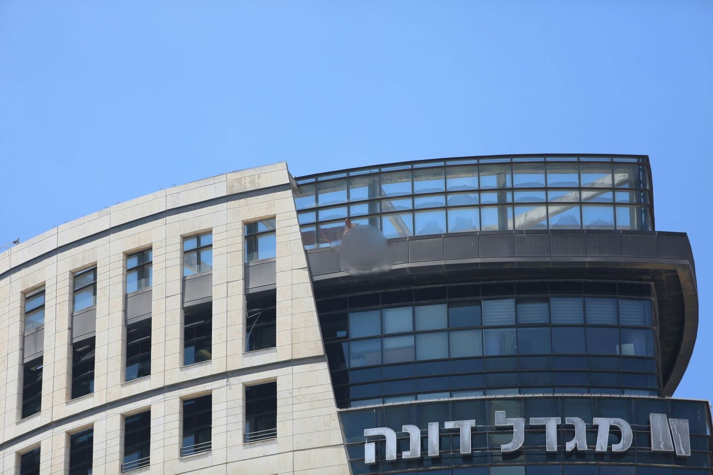 כוחות הימ"מ פשטו על השכונה החרדית גבעת שאול • צפו