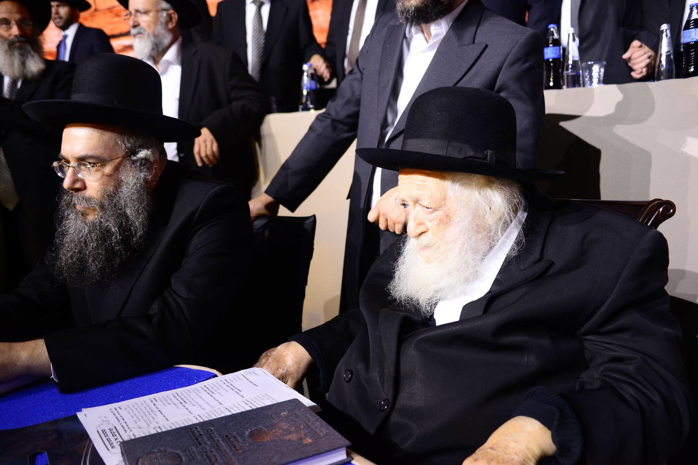 בהיכל מנורה: 12 אלף ילדים התכנסו עם מרן הגר"ח קנייבסקי • צפו