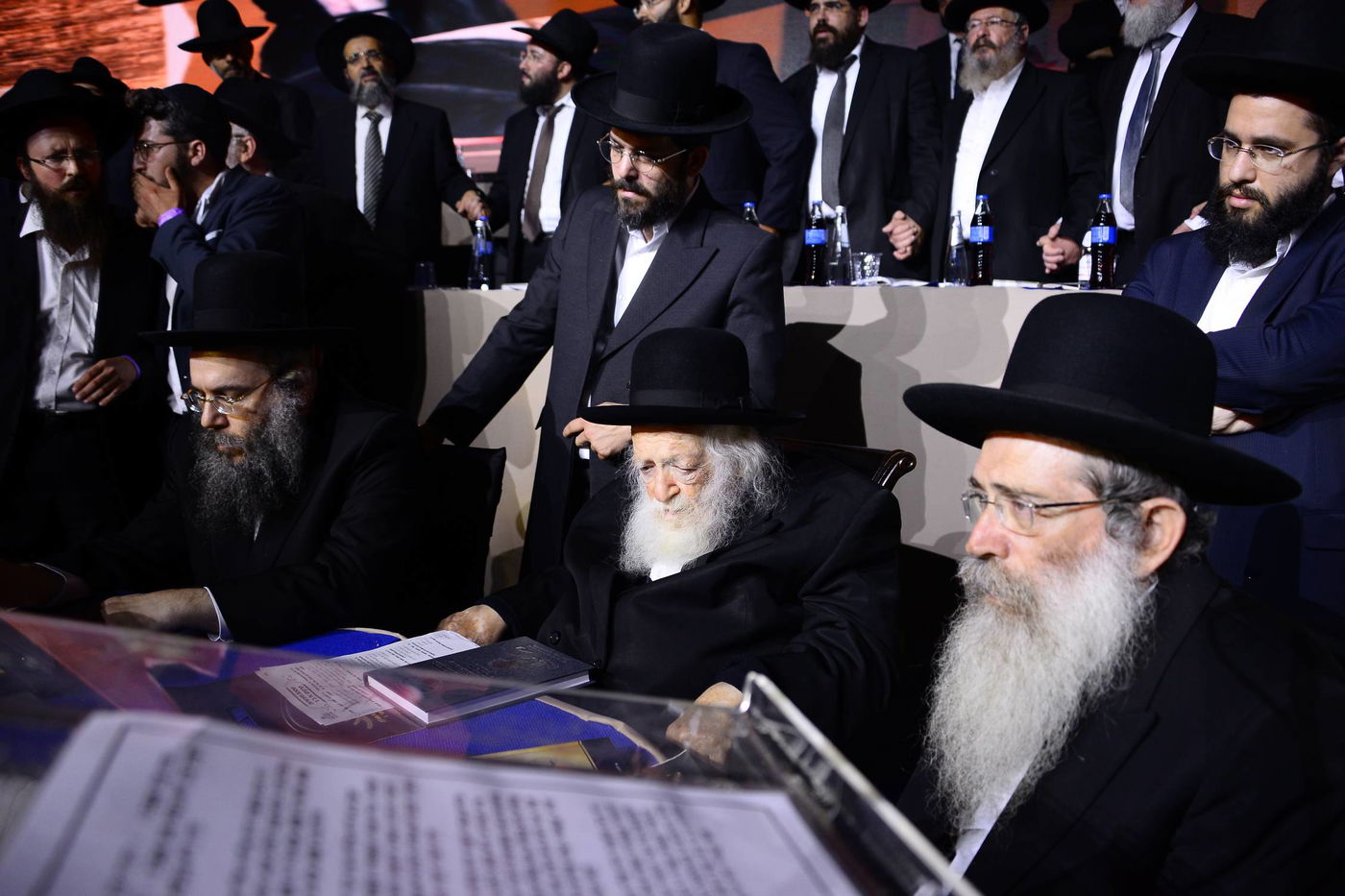 בהיכל מנורה: 12 אלף ילדים התכנסו עם מרן הגר"ח קנייבסקי • צפו