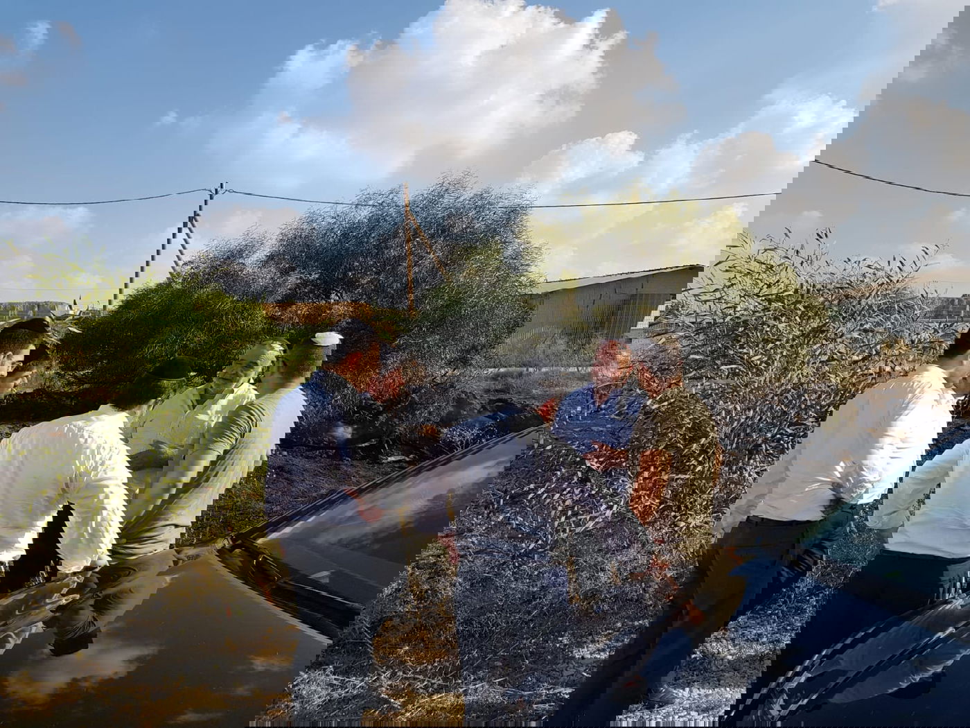 ח"כ דני סיידה נקלע לשריפה מבלון תבערה. צפו